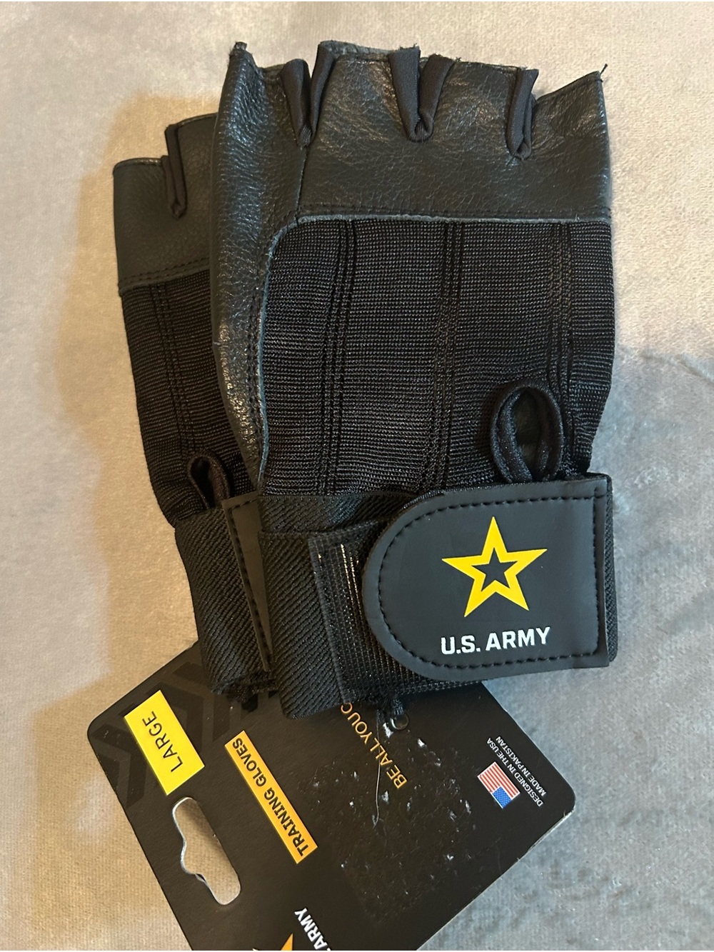 U.S. Army Black Fingerless Training Gloves with Yellow Star Logo